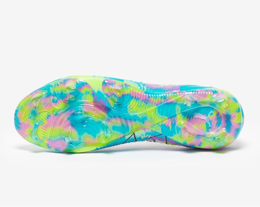 PUMA Future 8 Ultimate FG Brilliance - Blanc/Fizzy Apple/BLeu/Magenta pur ÉDITION LIMITÉE